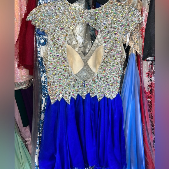 Blue Homecoming/ pageant/ dance/ prom short formal dress - Picture 3 of 4